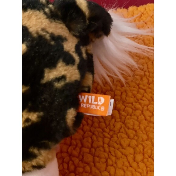 New Wild Republic African Wild Dog Stuffed Animal Plush With Tag Realistic - Picture 6 of 7